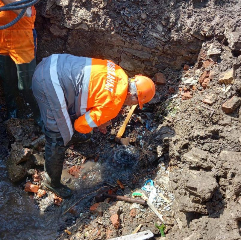 Андрей Рубанцов: Ремонтная бригада «Сыктывкарского Водоканала» устранила аварийные ситуации на сетях в городе Ровеньки