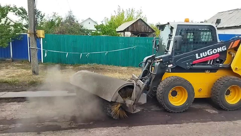 Масштабный ремонт дорог начался в Ровеньках!