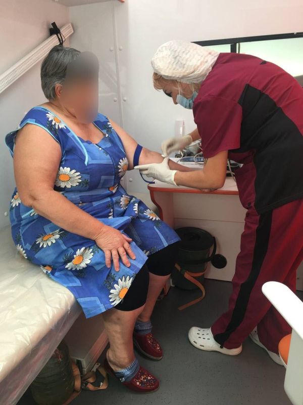 Передвижной ФАП Славяносербской ЦРБ продолжает свою выездную работу