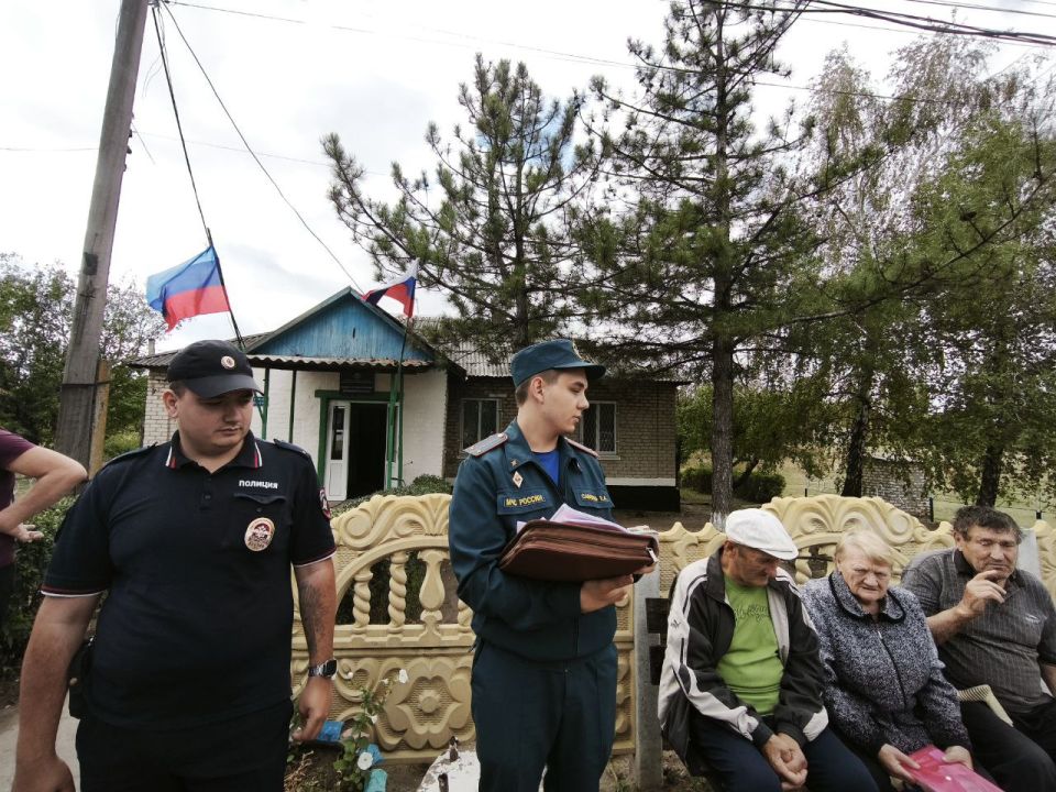 Представители Администрации Старобельского муниципального округа совместно с инспекторским составом ОНД и ПР по Старобельскому району, специалистами ГБУ ЛНР "Старобельское Лесхоз" и сотрудниками отдела МВД России...