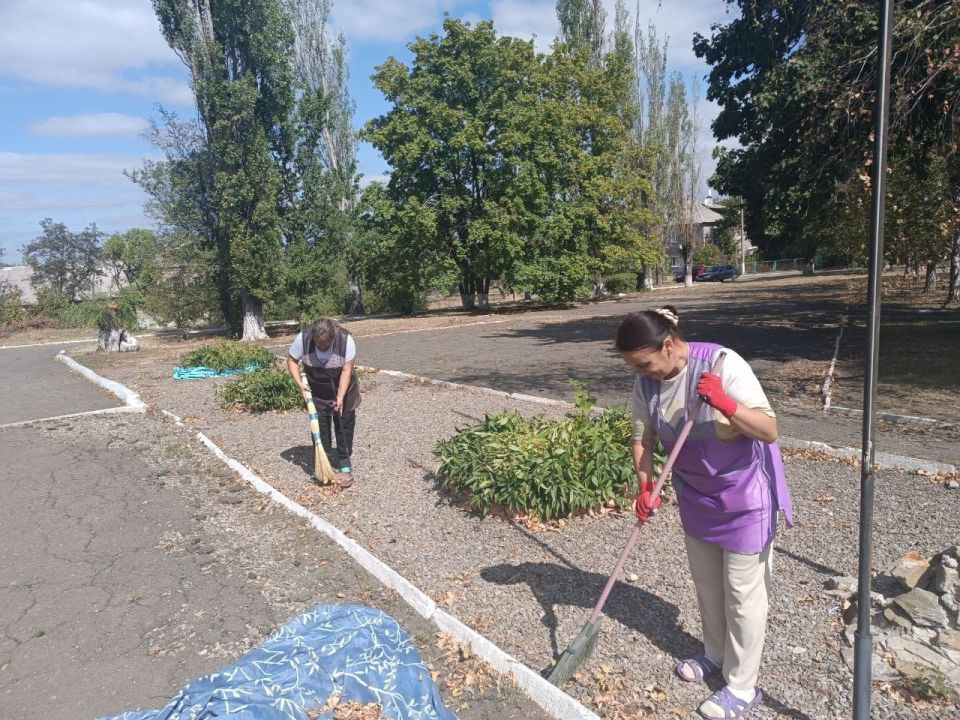 Комиссаровка: Вместе сделаем наш поселок чище!