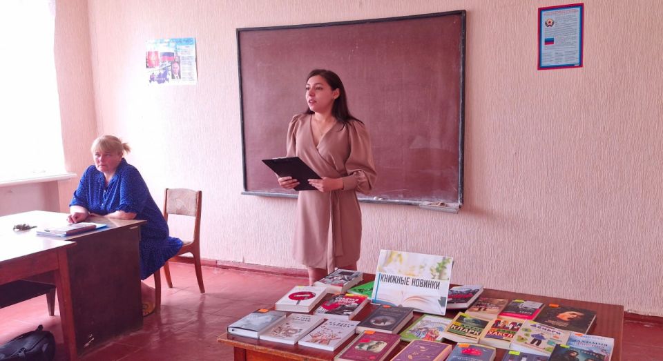 4 сентября сотрудники Славяносербской центральной библиотеки посетили филиал Славяносербский техникум ФГБОУ «Луганский государственный аграрный университет им. К.Е. Ворошилова», в котором поздравили студентов первокурсников...