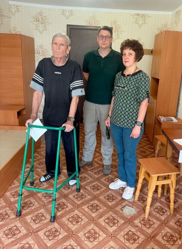 Врач-невролог Александр Щелухин провел прием в пункте временного размещения Рубежного