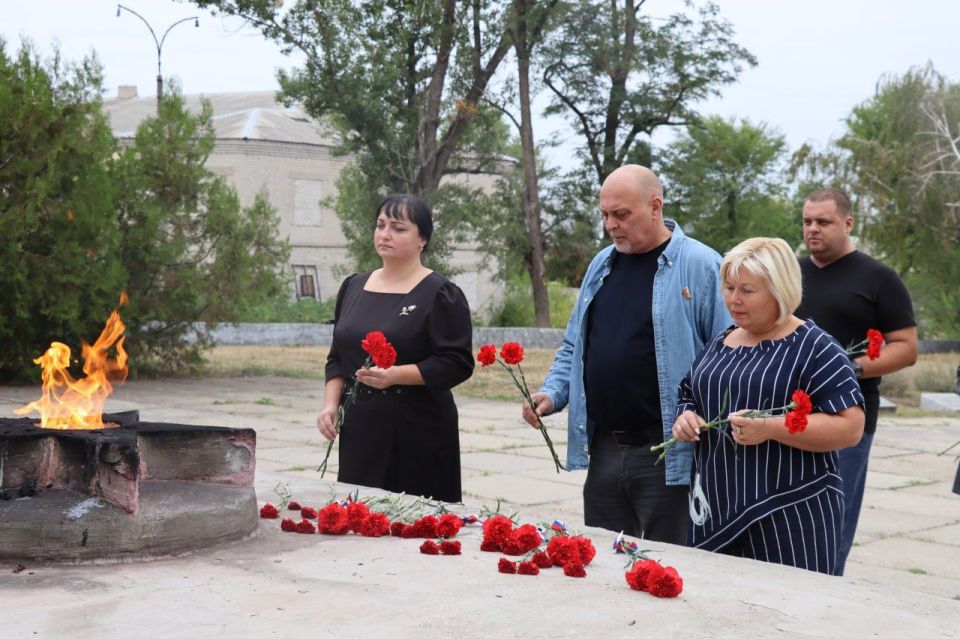      -           82-      - 