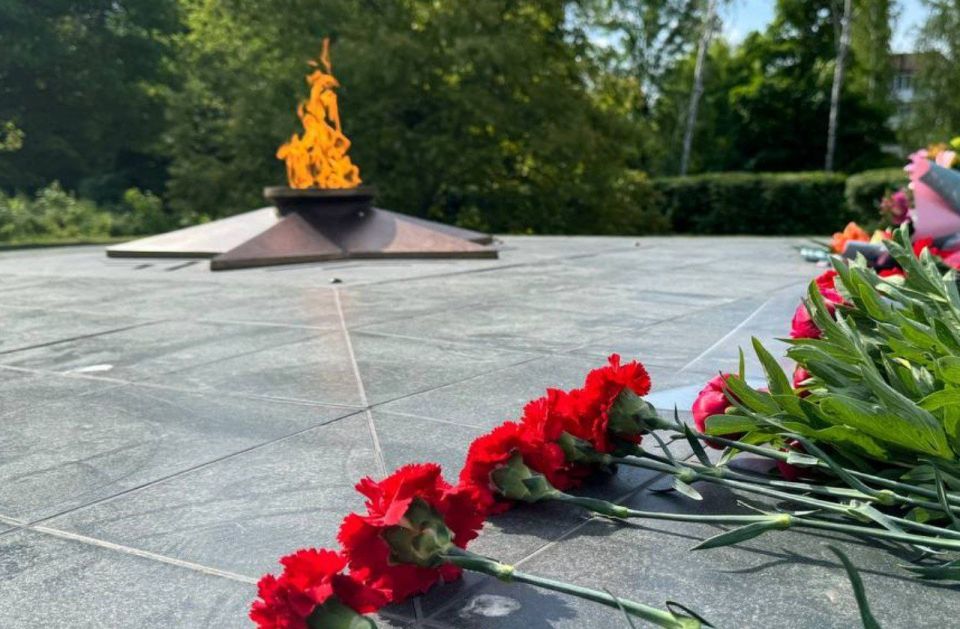 ������ ��������: ������� ������������!. � ���� �������� ���� � ���� ������������ ������� � �� ���� ������ ������, �������� ����� �� ������� � ������������� ��������� �������� ����������