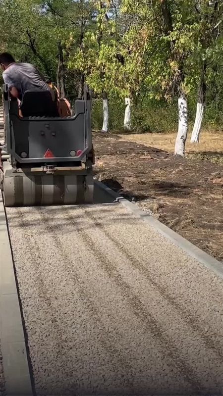 Единая Россия продолжает благоустраивать скверы и парки по программе «Формирование комфортной городской среды», реализуемой вместе с Минстроем