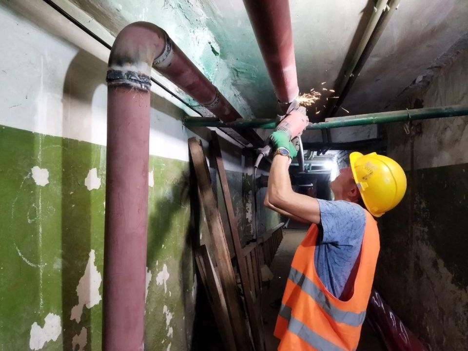 Андрей Рубанцов: В Ровеньках продолжается ремонт системы теплоснабжения в инфекционной больнице