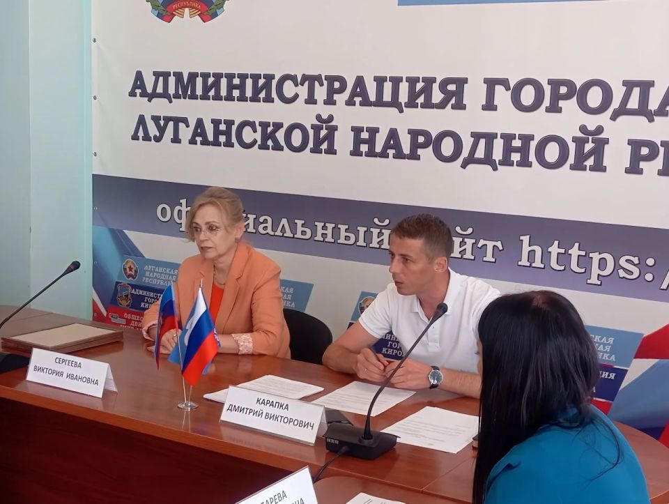 04 сентября 2025 под председательством Дмитрия Карапки состоялось очередное XXXIХ заседание Совета городского округа города Кировска