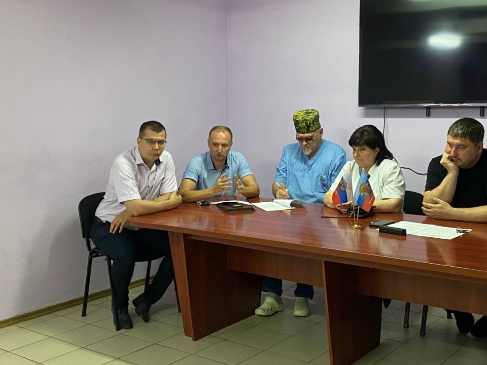              -       ,  &quot;...