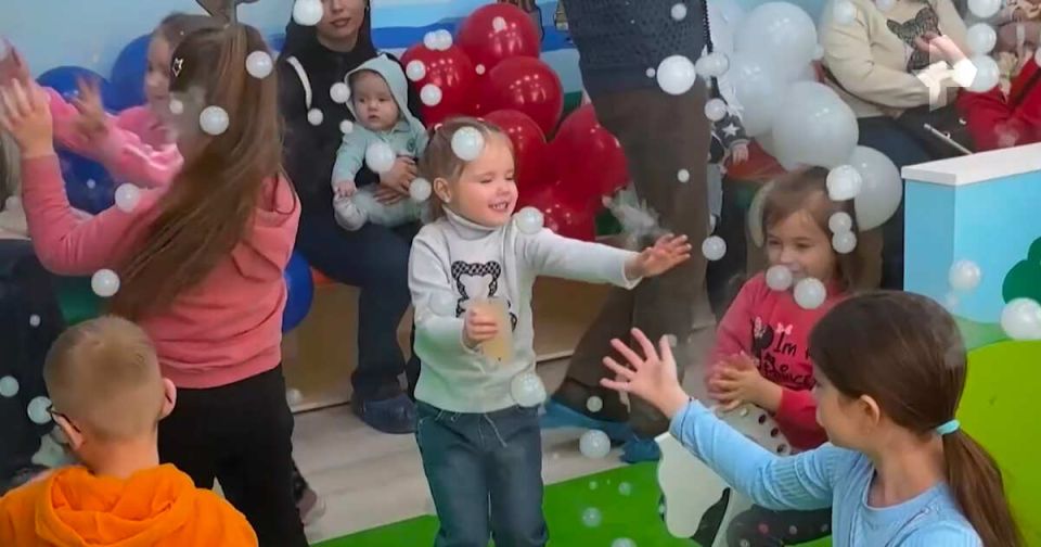 Десятую детскую комнату открыли в ЛНР