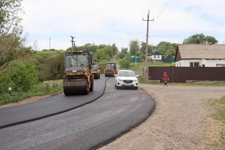 Красноярский край продолжает оказывать Свердловскому муниципалитету помощь в восстановлении дорожной инфраструктуры