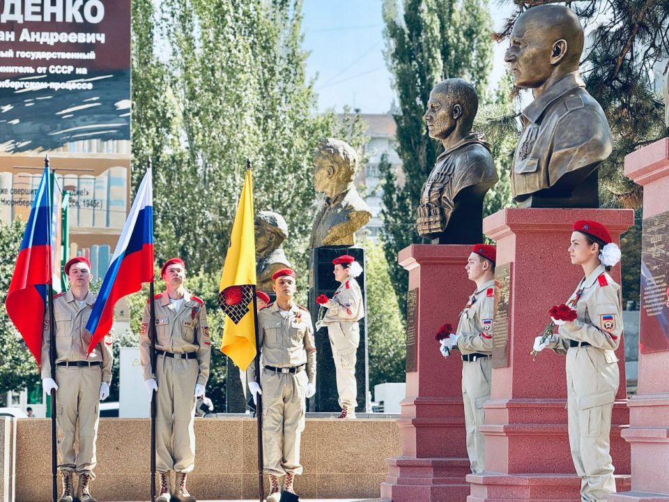 ���� ���������: � ������� ��������� ������ ������� � �������� � �������� ����� ���������� ����� � ������� ������ ���