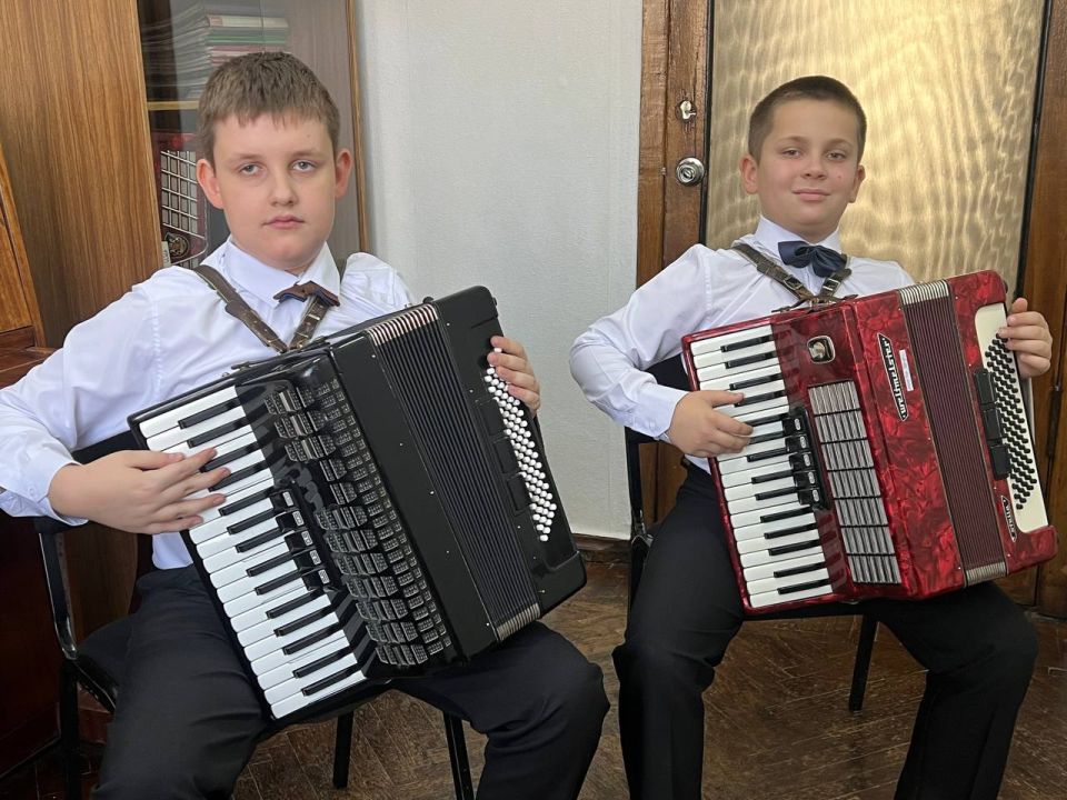 Андрей Рубанцов: День открытых дверей в ровеньковской Детской школе искусств №1: вдохновение, творчество и новые горизонты!