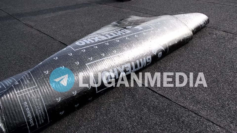 Кровельные работы в Кировске на доме № 4 по кварталу Центральный подходят к завершению