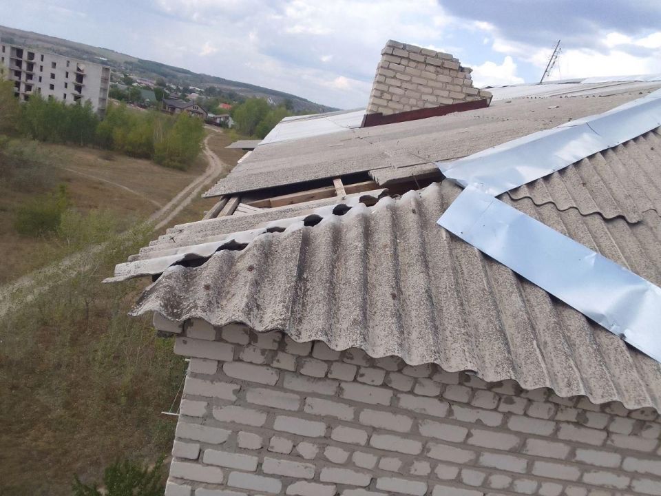 Благодаря поддержке нашего шеф-региона — Карачаево-Черкесской Республики, — на территории округа продолжается масштабный ремонт крыш многоквартирных домов