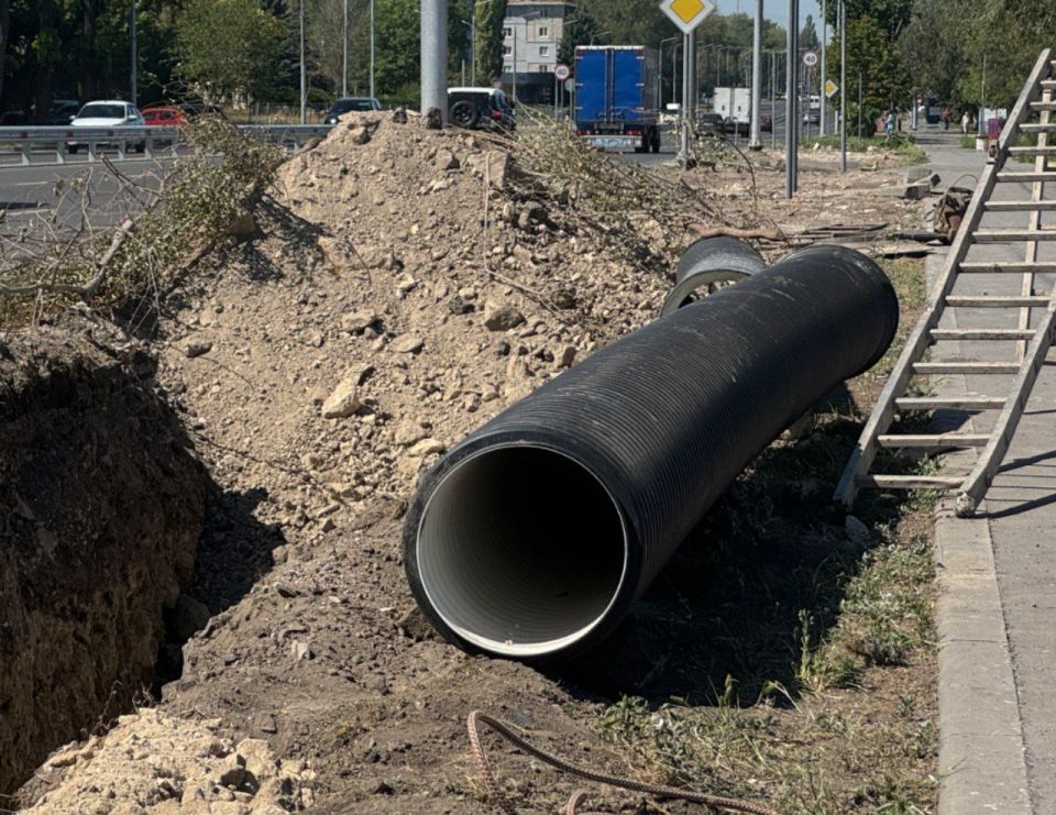  .                    ,   ...