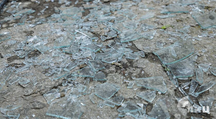 Вражеские БПЛА атаковали Стаханов, повреждена инфраструктура и дома — глава города