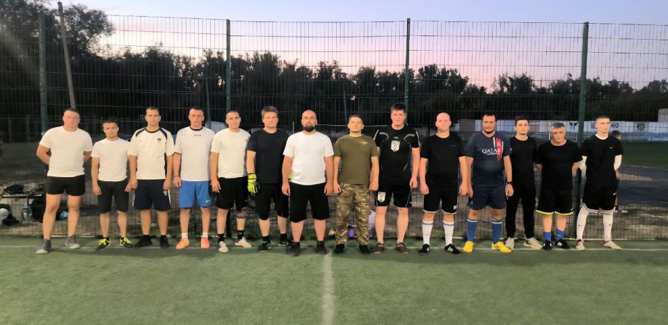 Стражи правопорядка двух ОМВД сразились в товарищеском футбольном матче