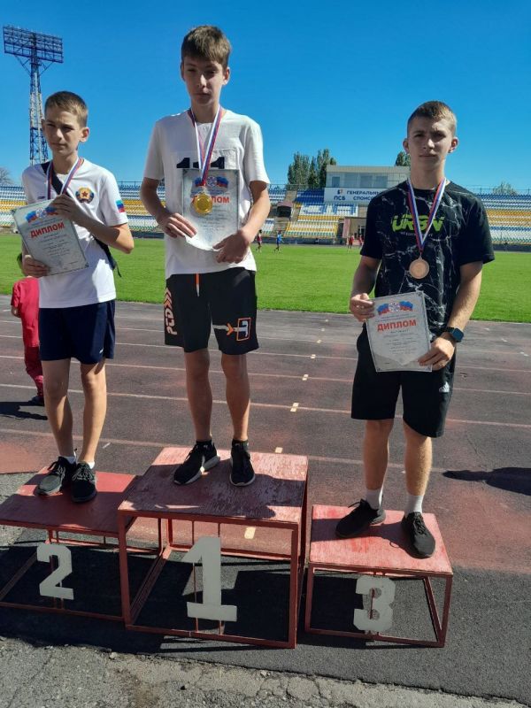 После перерыва на летние каникулы возобновились республиканские соревнования легкоатлетов