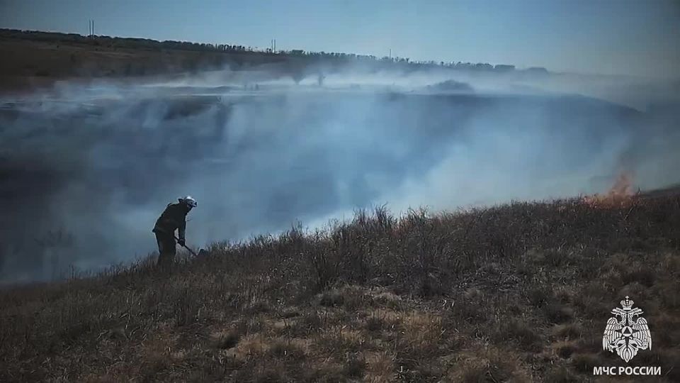Пожары за выходные уничтожили более 123 га, 40 из них - в Старобельском округе, сообщает ГУ МЧС России по Республике