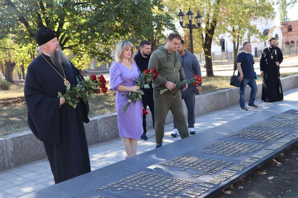 Наталия Жулинская: Сегодня наш город с рабочим визитом посетили губернатор Омской области Виталий Хоценко и митрополит Омский и Прииртышский Дионисий