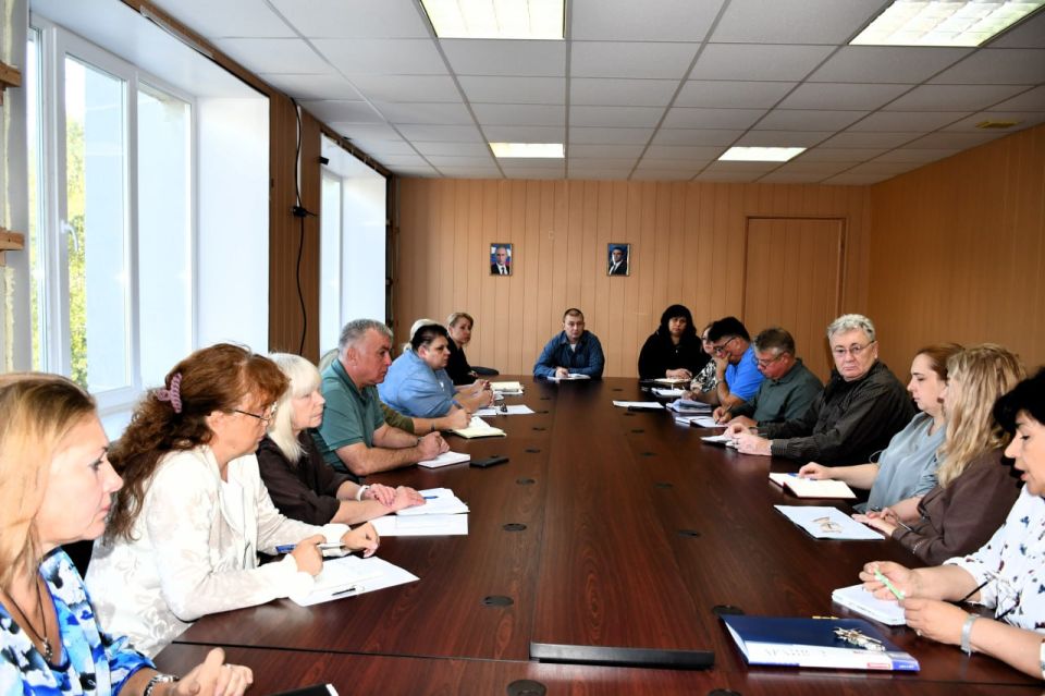 Евгений Шаталин: Провел рабочее совещание руководителей структурных подразделений администрации города