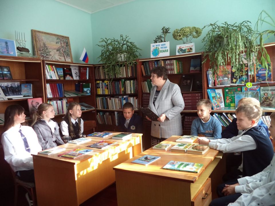 Люди так много времени проводят за гаджетами, что совершенно забыли, насколько прекрасен мир вокруг нас, а ведь именно природа – главный источник человеческого вдохновения и самого существования