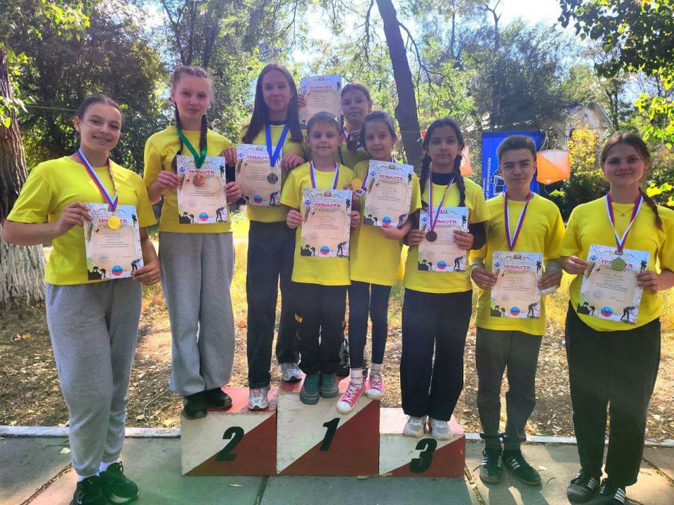 Стахановские спортсмены завоевали 9 медалей на республиканском турнире по спортивному ориентированию