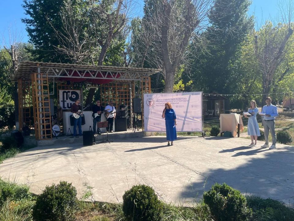  :   ػ (   )        ,   