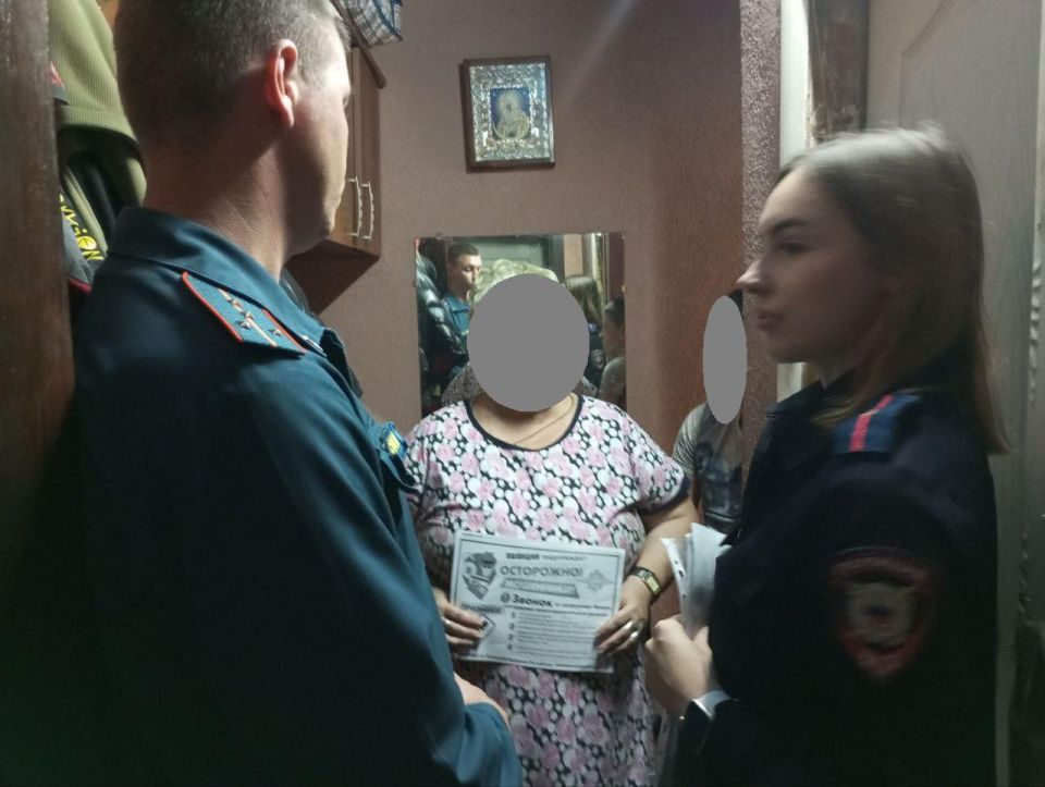 Сотрудниками отдела надзорной деятельности и профилактической работы по городу Северодонецку УНД и ПР Главного управления МЧС России по ЛНР совместно с инспектором группы по делам несовершеннолетних ОМВД России...