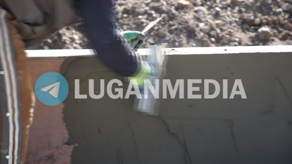 В Кировске активно идут строительные работы по благоустройству городского сквера на улице Войкова