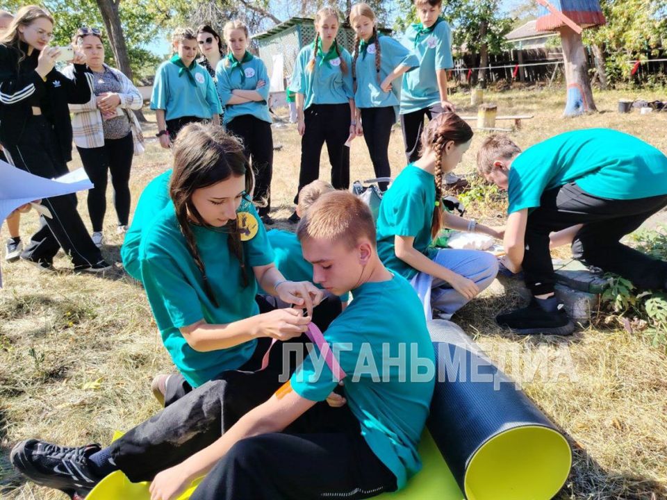 В Стаханове прошел туристический слет, приуроченный ко Всемирному дню туризма
