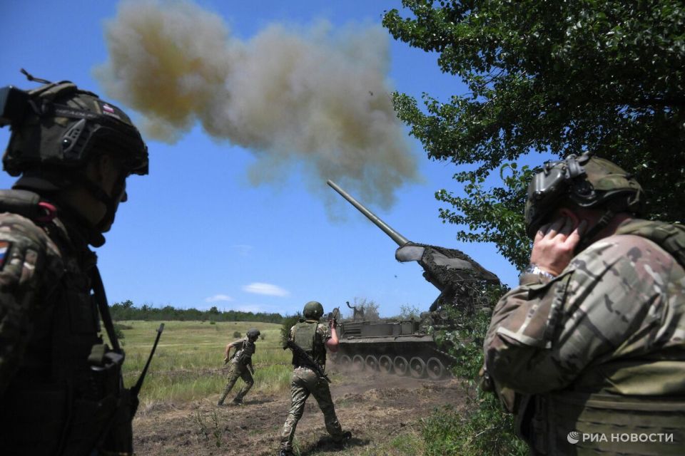 ВС России взяли под полный контроль участок административной границы ЛНР