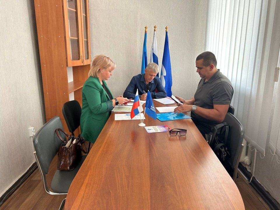 В городе Старобельск прошёл очередной приём в рамках проекта «Мобильный юрист»