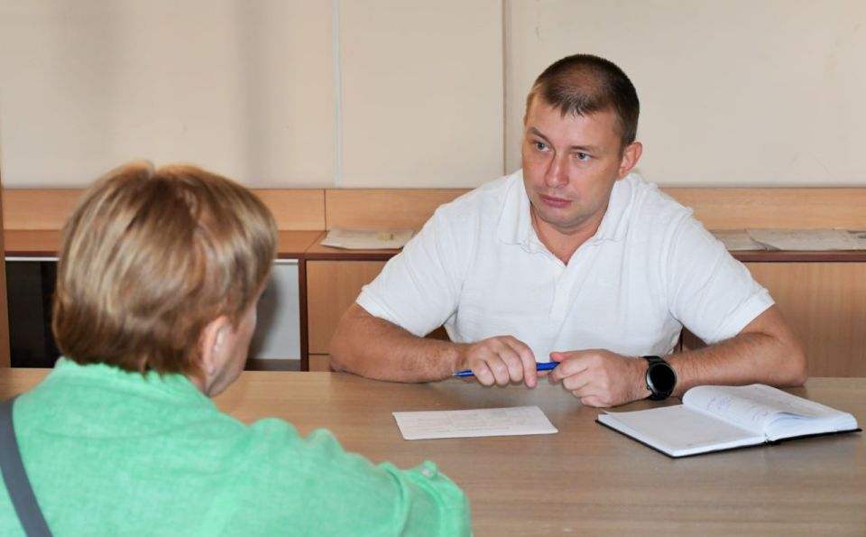 Евгений Шаталин: Провёл плановый приём граждан, в рамках которого удалось обсудить ряд важных вопросов, касающихся улучшения качества жизни жителей нашего города