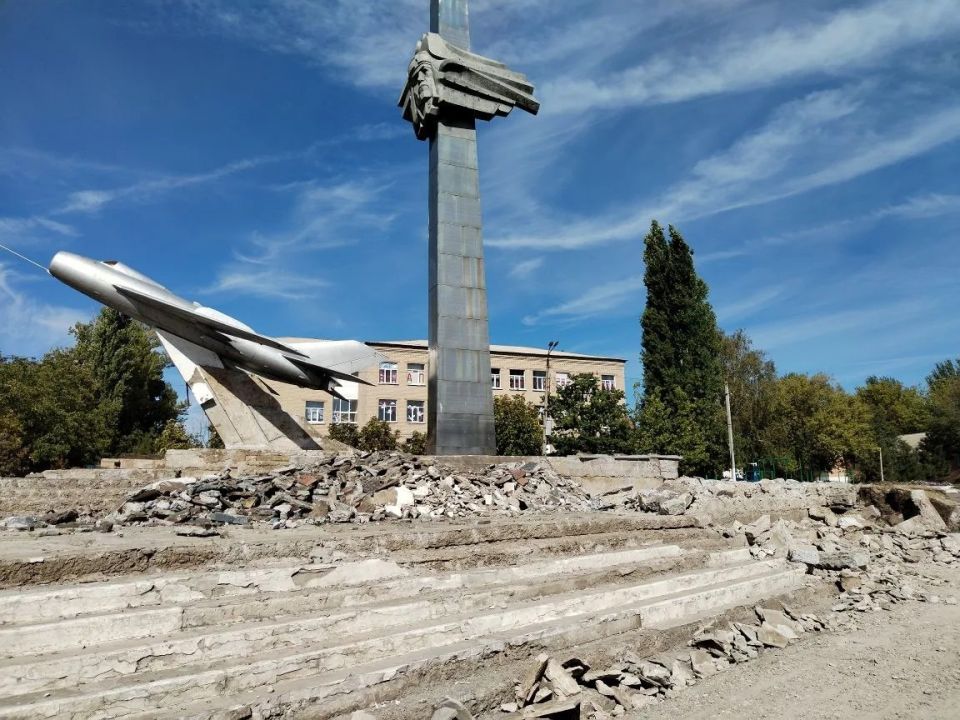 Андрей Рубанцов: В Ровеньках продолжаются работы по капитальному ремонту площади Республики Коми