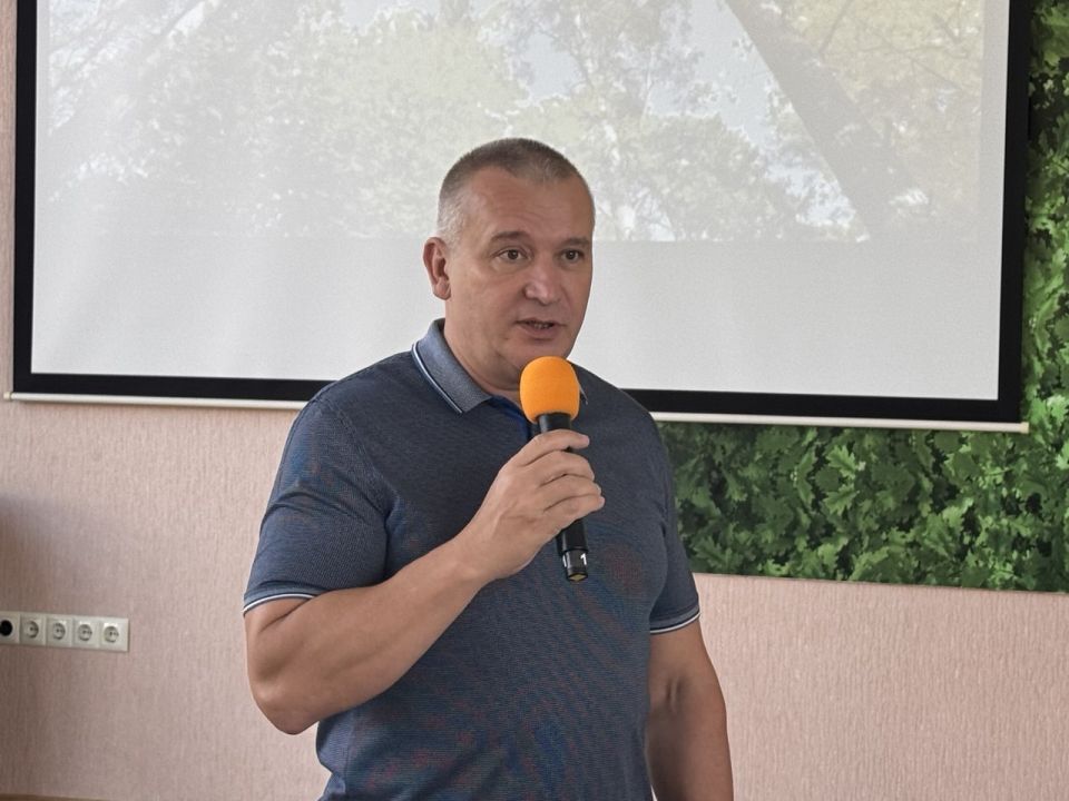 В Минприроды ЛНР состоялось торжественное собрание, посвященное «Дню работников леса»