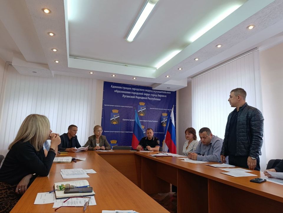 18 сентября на заседании антинаркотической комиссии городского округа город Кировск во главе с председателем – главой городского округа Викторией Ивановной Сергеевой участники обсудили работу различных ведомств и структур по...