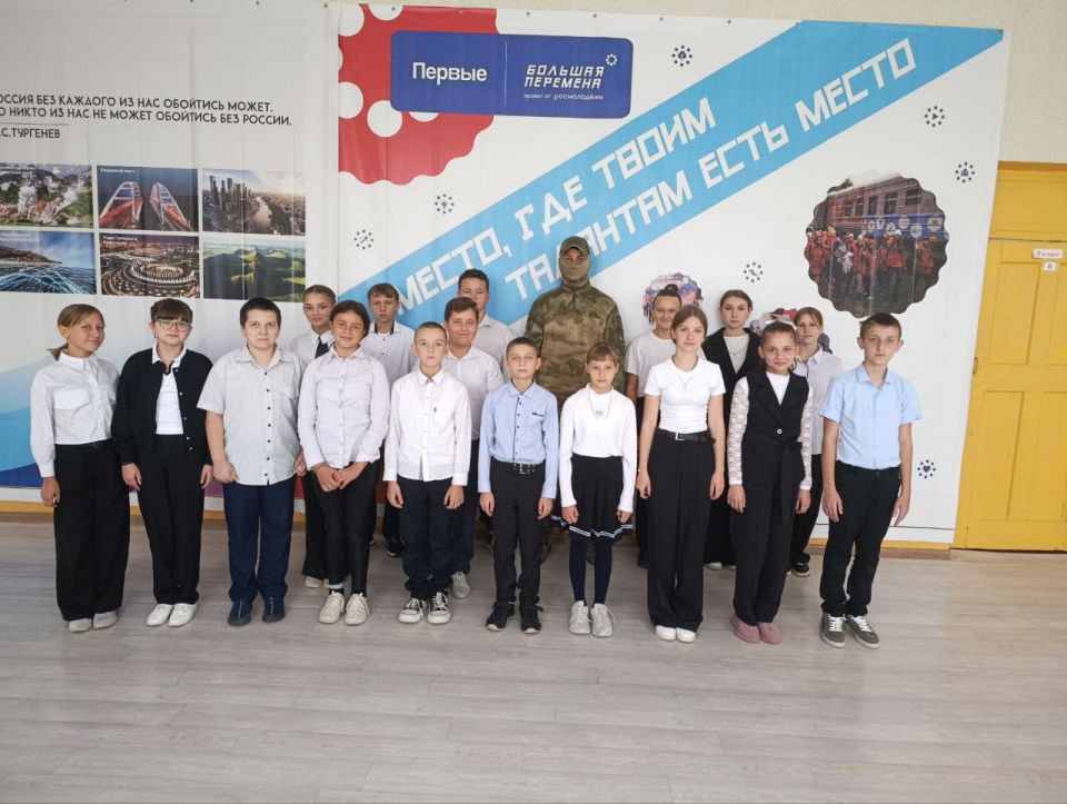 Владимир Чернев: Сегодня в селе Вишневое прошла важная встреча для школьников — на тему противодействия терроризму, экстремизму и информационной безопасности