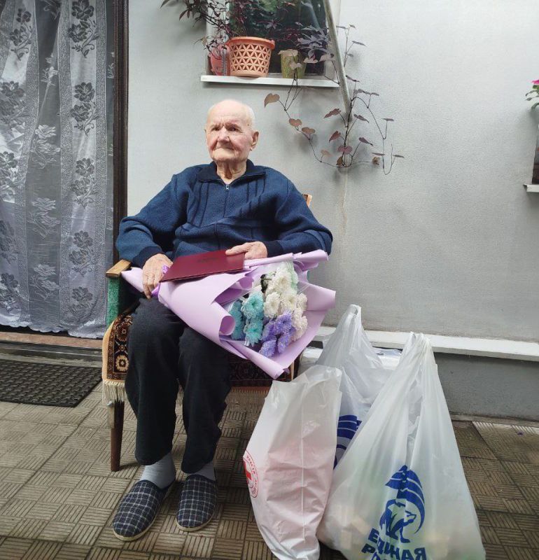 Владимир Чернев: Сегодня свой 101-й день рождения отмечает ветеран Великой Отечественной войны Сергей Яковлевич Хрипун!