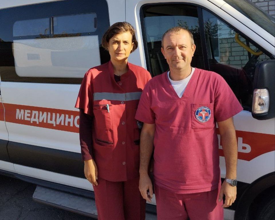 БЛАГОДАРНОСТЬ ЖИТЕЛЕЙ ЛНР. Жительница г. Алмазная Екатерина Трофимовна В. (86 лет) выражает огромную благодарность сотрудникам Луганского республиканского центра экстренной медицинской помощи и медицины катастроф за помощь:...