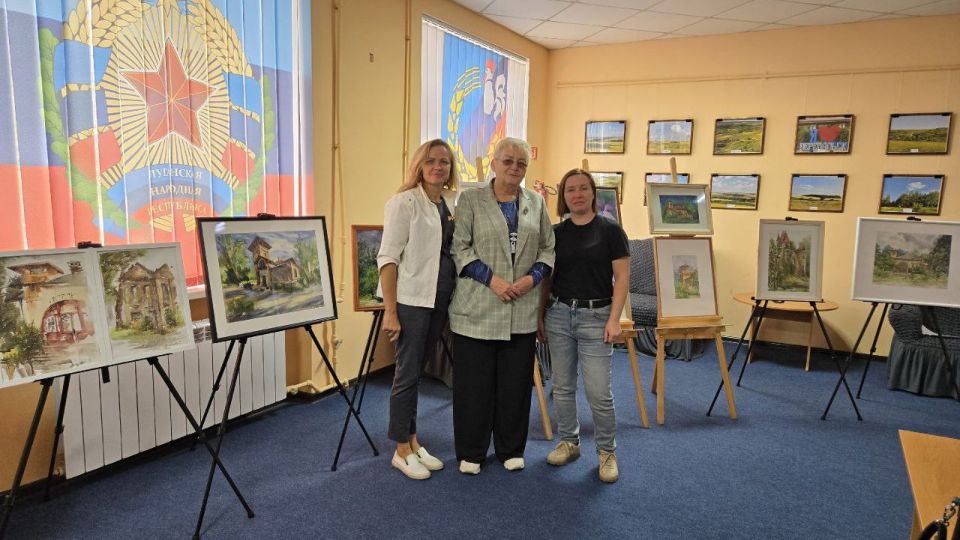 В Администрации Перевальского муниципального округа состоялось открытие итоговой выставки Регионального представительства Международного союза педагогов-художников «Памяти героев», посвященной памяти нашего земляка...