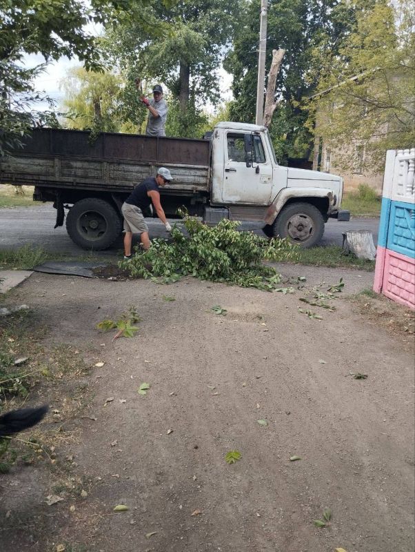 Андрей Рубанцов: В городском округе город Ровеньки продолжаются плановые работы по благоустройству территорий посёлков городского типа