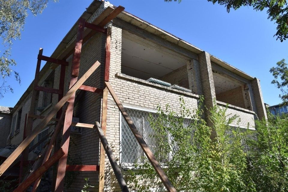 Шеф-регион продолжает ремонт соцобъекта в Первомайске