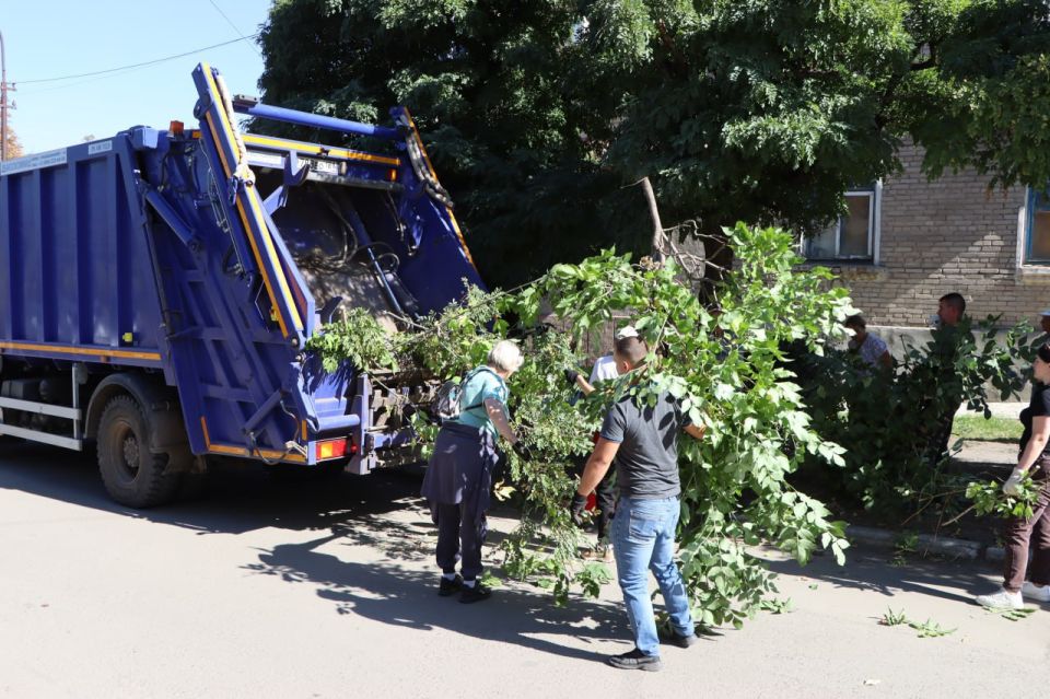 Евгений Бондарь: Экологический марафон в Лутугино: город готовится к празднику