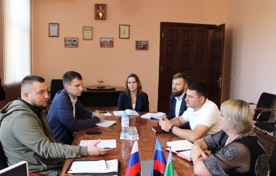 Сегодня в Белокуракинском муниципальном округе прошла важная встреча, посвящённая развитию молодежной политики региона