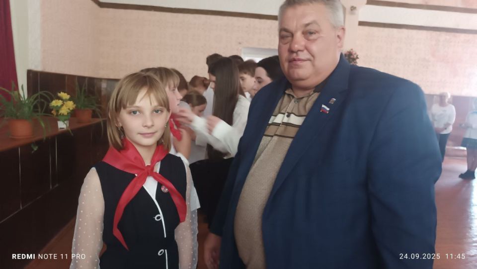 Сегодня, 24 сентября, состоялось торжественное мероприятие, посвященное принятию учащихся пятого класса в ряды юных пионеров