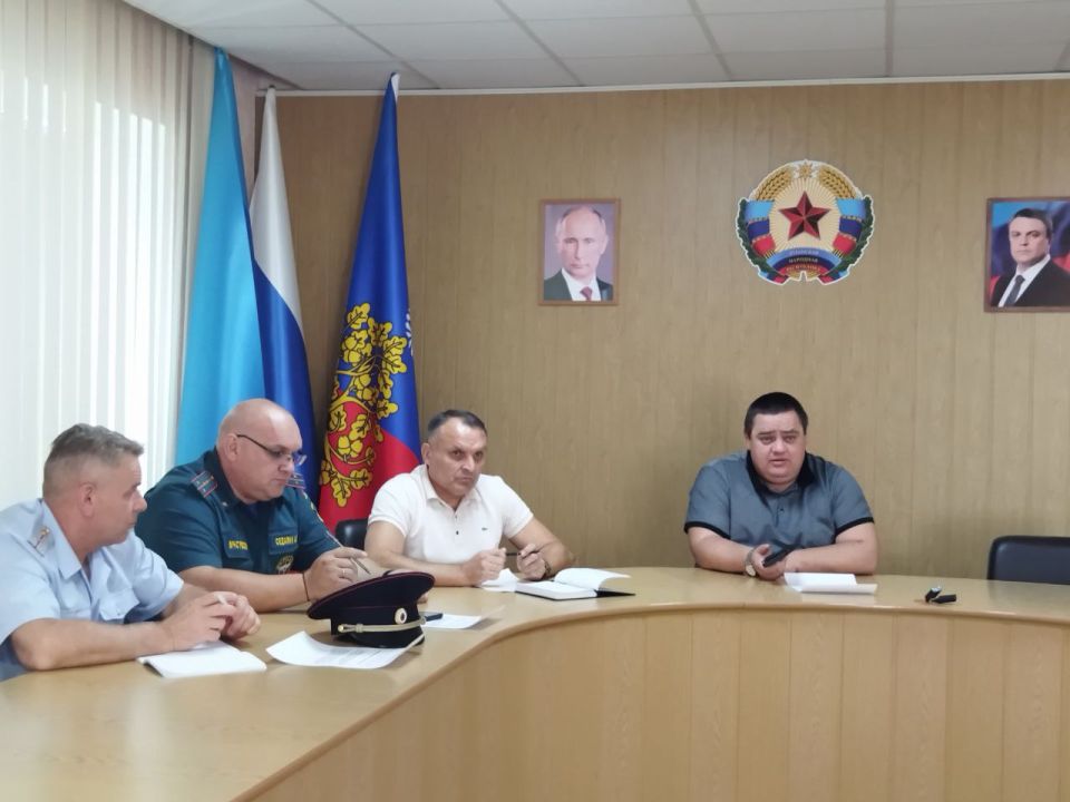 Андрей Рубанцов: Сегодня провёл заседание комиссии по предупреждению и ликвидации чрезвычайных ситуаций и обеспечению пожарной безопасности муниципального образования