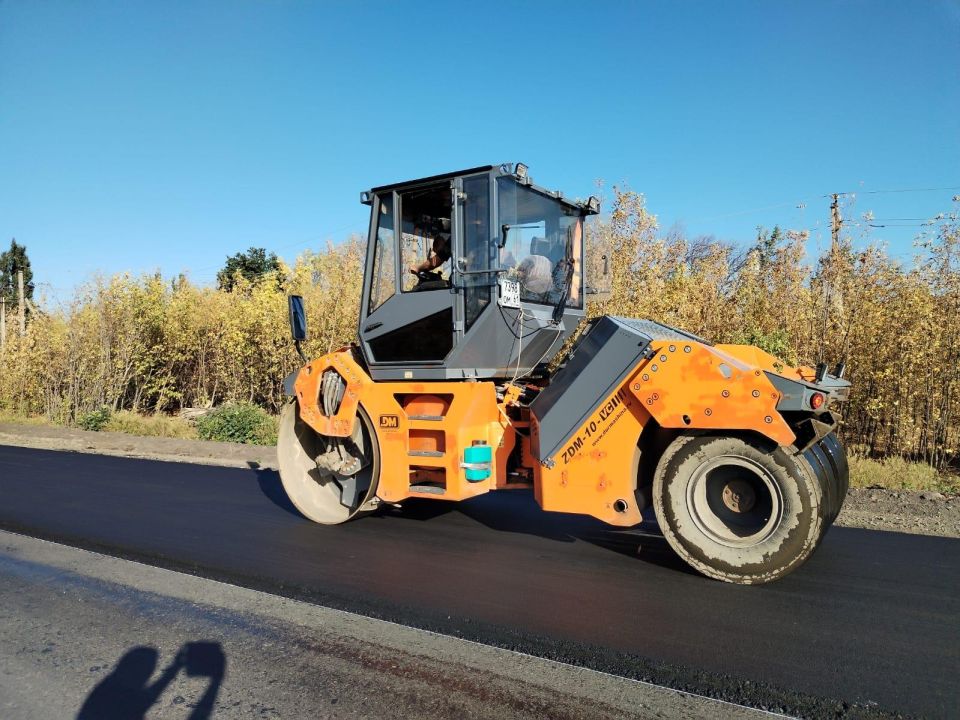 Республика Коми продолжает ремонт дороги в Ровеньках от пгт