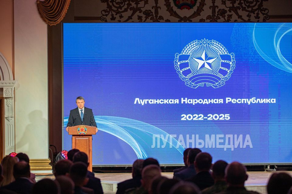 Среди важнейших задач реконструкции республики – капитальный ремонт многоквартирных домов и лифтов